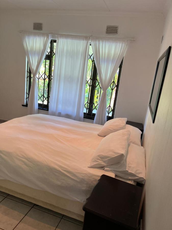 Mtunzi Park, 39 Peaceful Shores Villa Скотбург Екстериор снимка